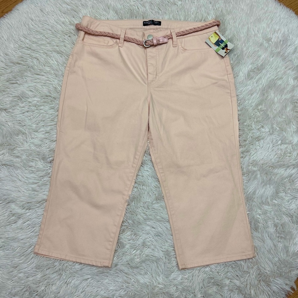 NWT. Lee Rider Pink Capris Size 16